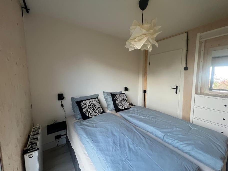 יוליאנאדורפ Moderne Bungalow Voor 6 Personen מראה חיצוני תמונה